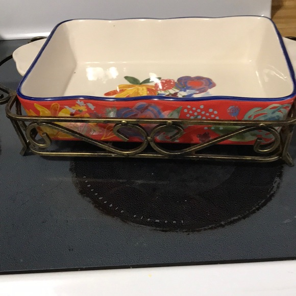 Pioneer Women Large baking Dish With Cradle - Picture 3 of 4